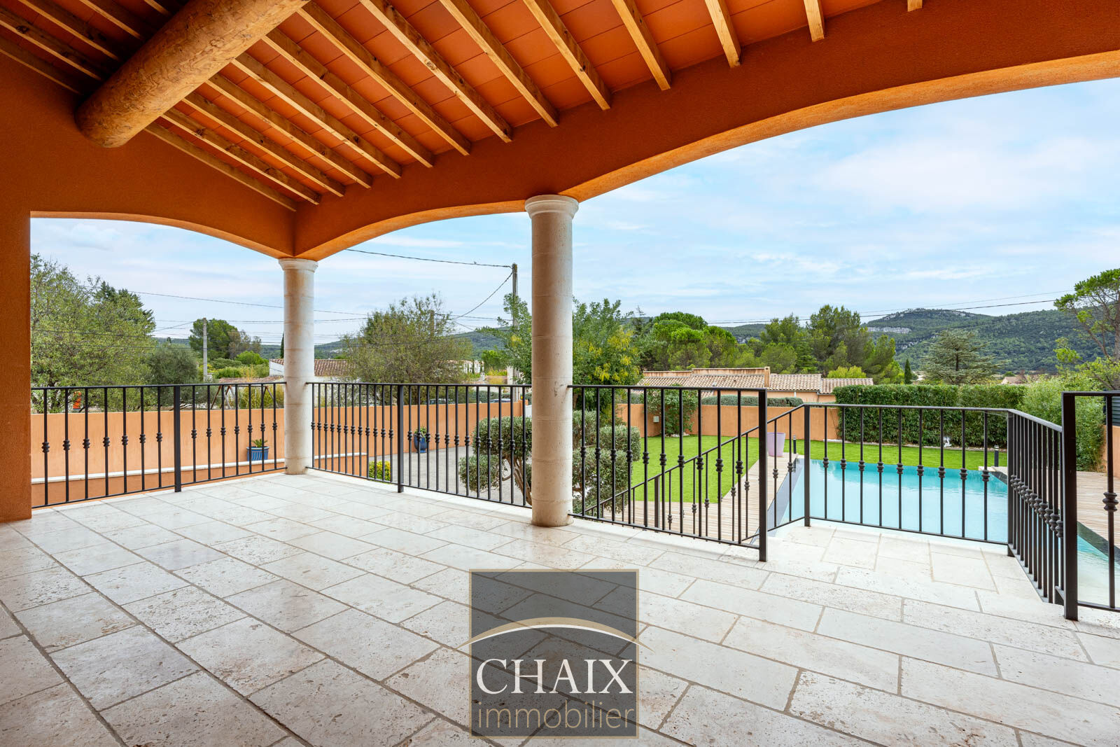 Villa / Maison 5 pièces  à vendre Cuges-les-Pins 13780