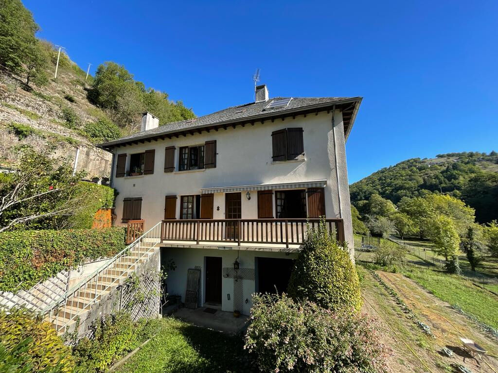 Villa / Maison  T11 à vendre Entraygues-sur-Truyère 12140