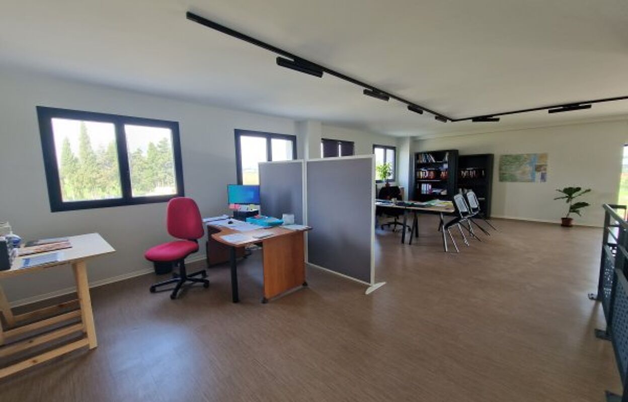 bureau  pièces 160 m2 à louer à Perpignan (66000)