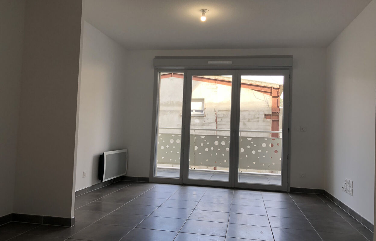 appartement 2 pièces 39 m2 à louer à Roquevaire (13360)