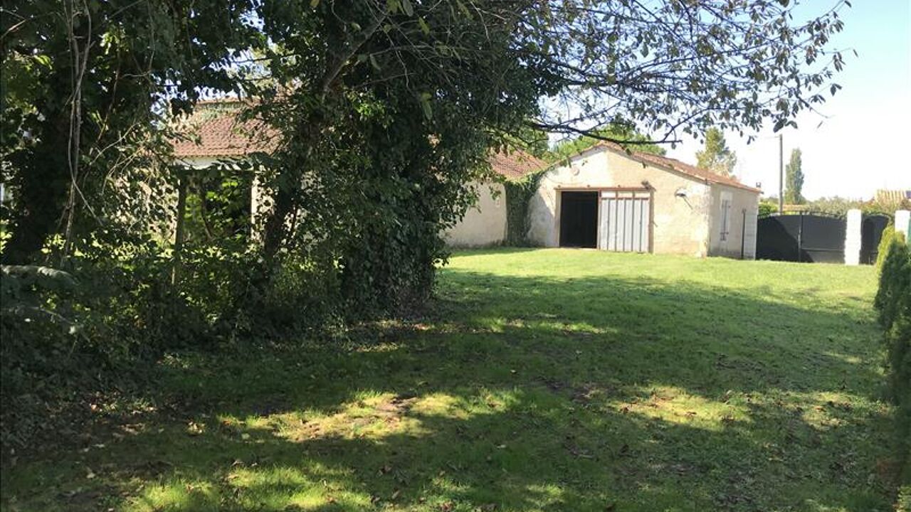 maison 3 pièces 170 m2 à vendre à Saint-Simeux (16120)