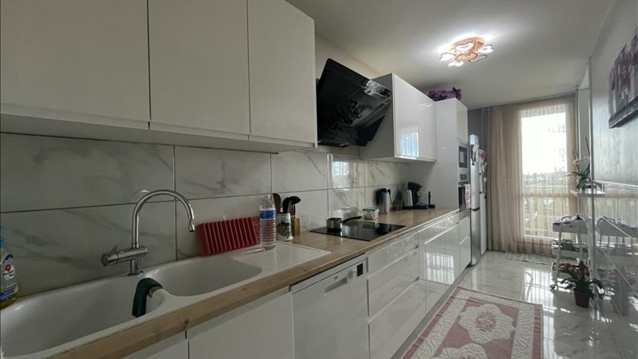 appartement 4 pièces 76 m2 à vendre à Saint-Pierre-des-Corps (37700)