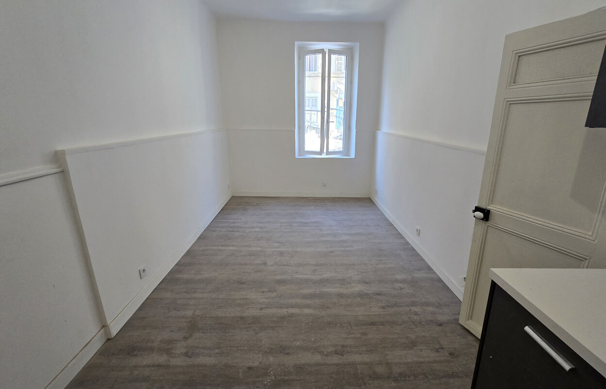 appartement 2 pièces 28 m2 à vendre à Marseille 7 (13007)