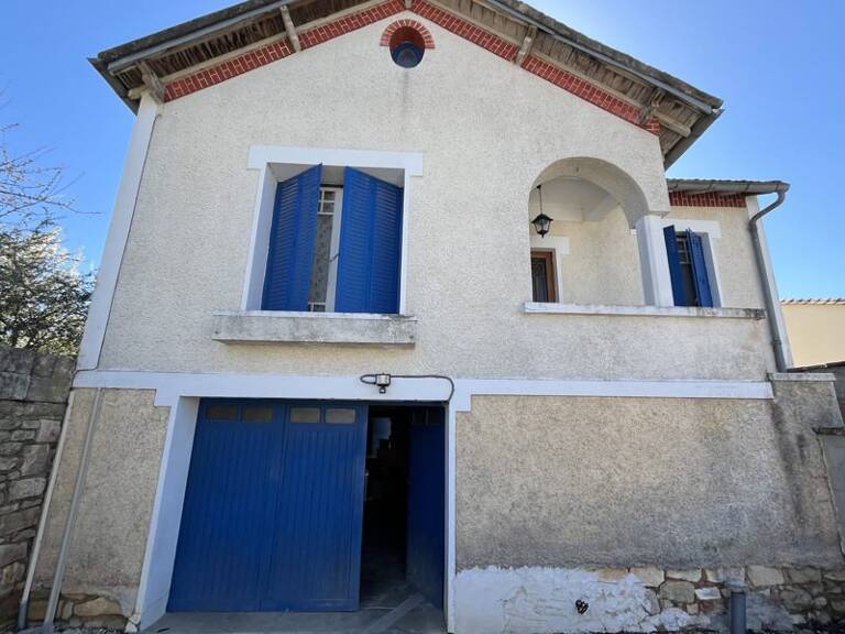 Maison en pierre de 3 pièces principales — photo 1