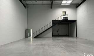 Commerce  346 m² à louer à La Tour-de-Salvagny (69890)