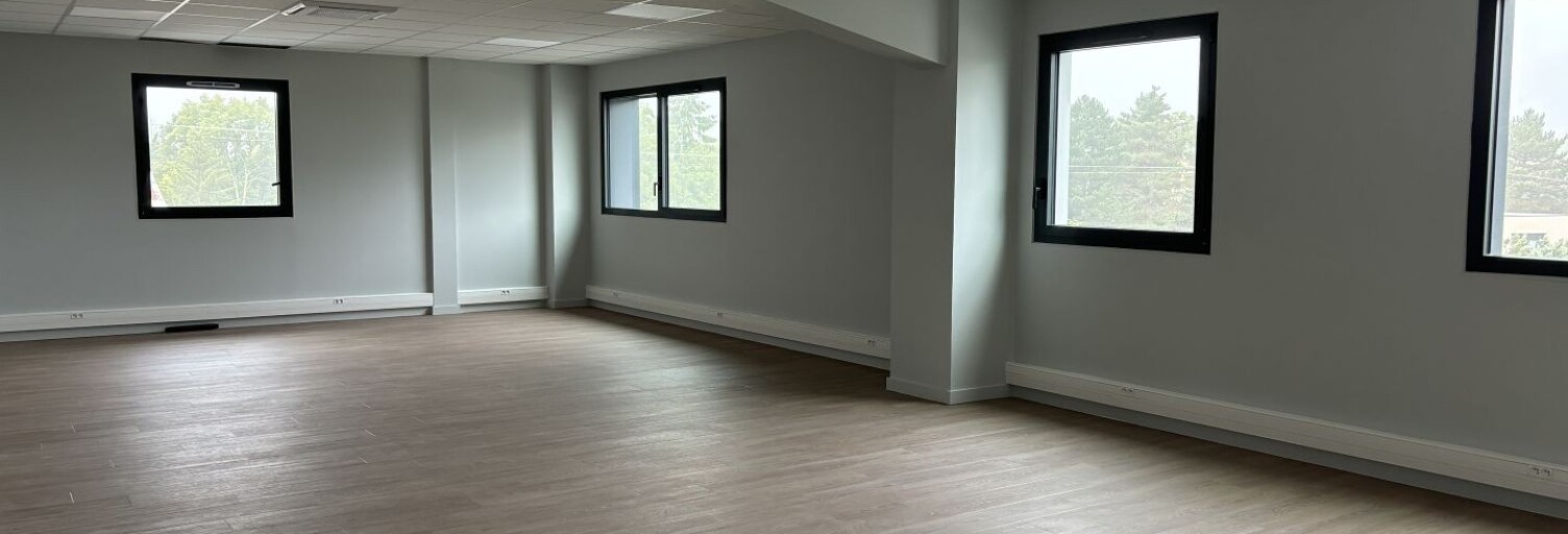 Commerce  246 m² à louer à La Tour-de-Salvagny (69890)