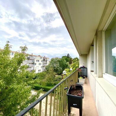 Appartement 5 pièces 82 m²