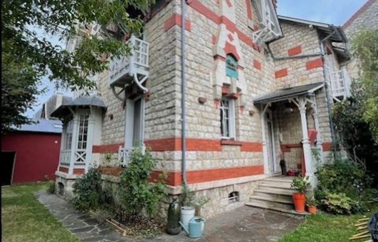 maison 8 pièces 210 m2 à vendre à Nemours (77140)