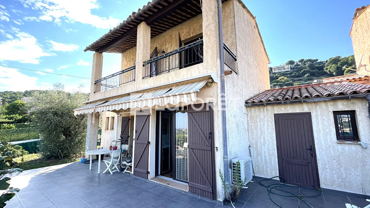 maison 4 pièces 92 m2 à vendre à Saint-Laurent-du-Var (06700)