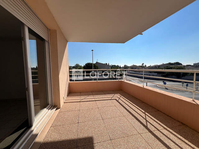Lattes Port ARIANE F3 avec Terrasse,  Parking Cave — photo du bien