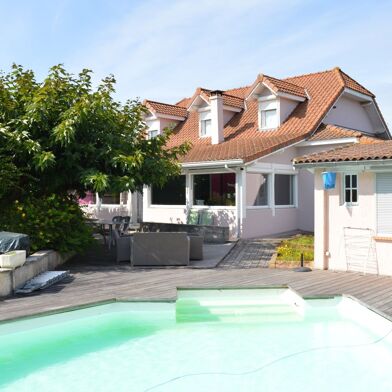 Maison 6 pièces 174 m²