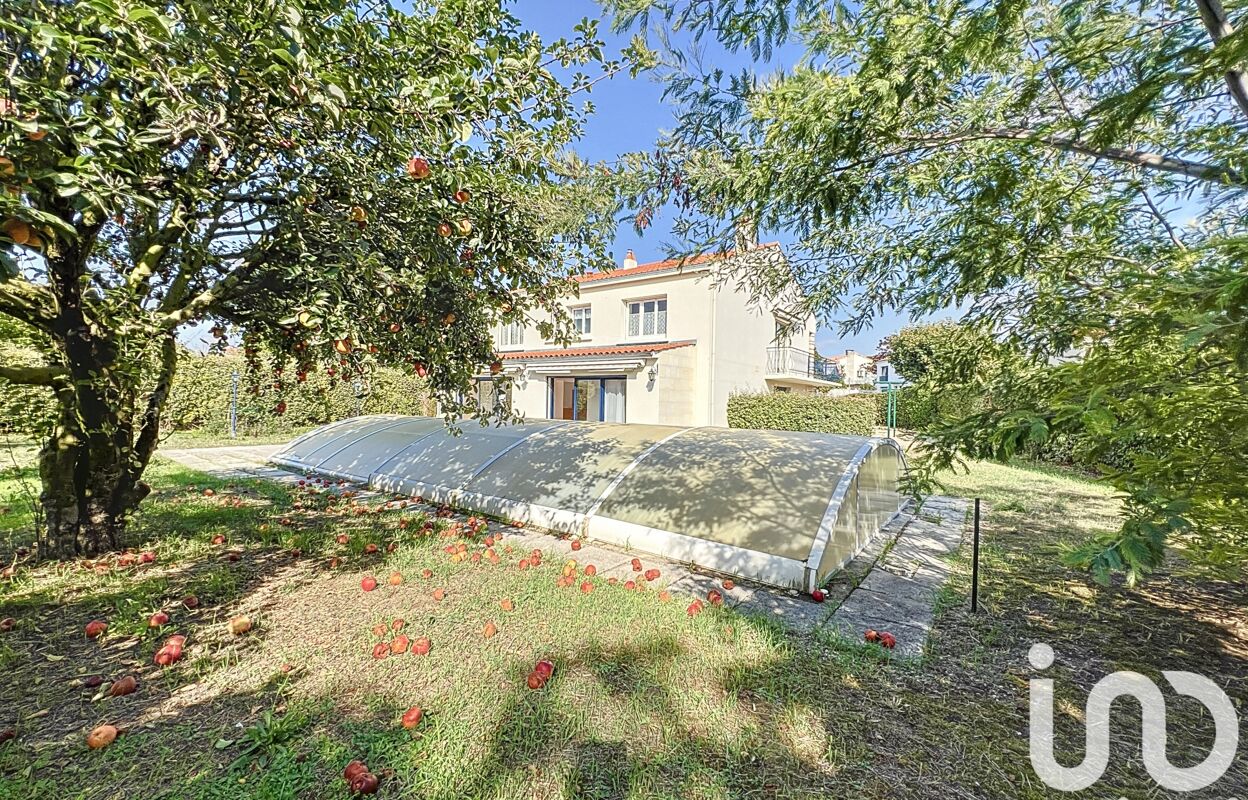 maison 6 pièces 173 m2 à vendre à La Rochelle (17000)