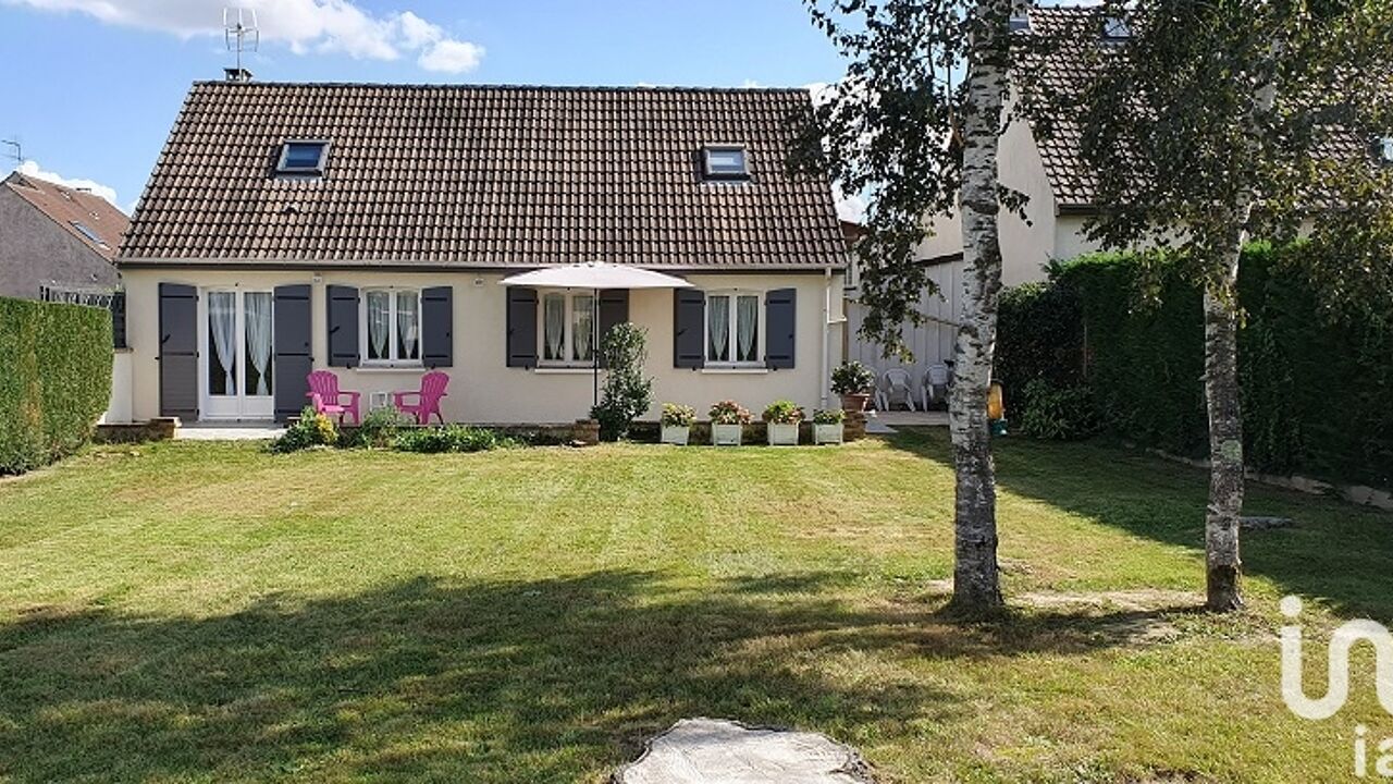 maison 5 pièces 115 m2 à vendre à Guignes (77390)