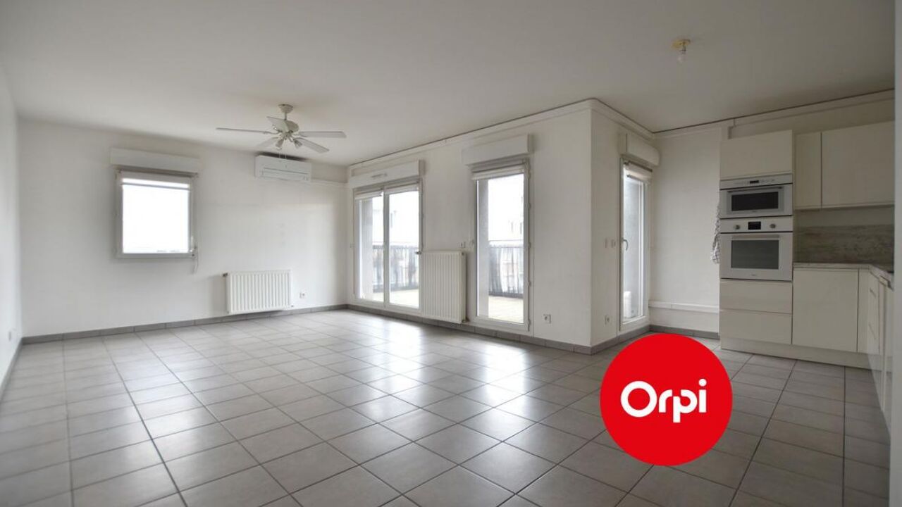 appartement 4 pièces 79 m2 à louer à Saint-Priest (69800)