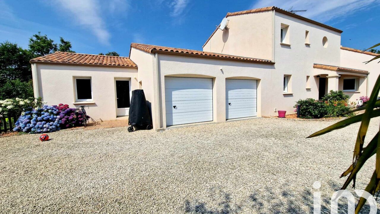 maison 9 pièces 236 m2 à vendre à Mouilleron-le-Captif (85000)