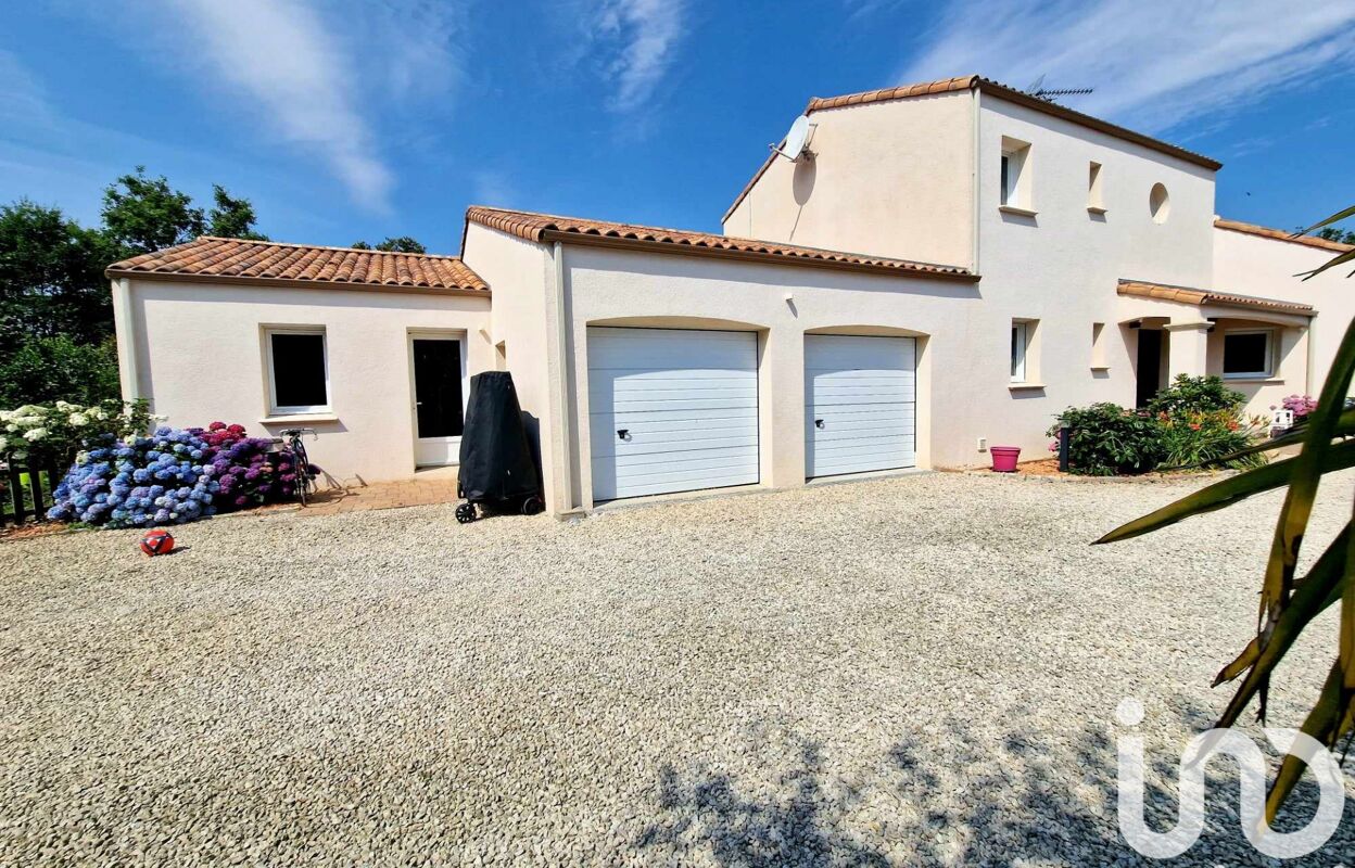 maison 9 pièces 236 m2 à vendre à Mouilleron-le-Captif (85000)