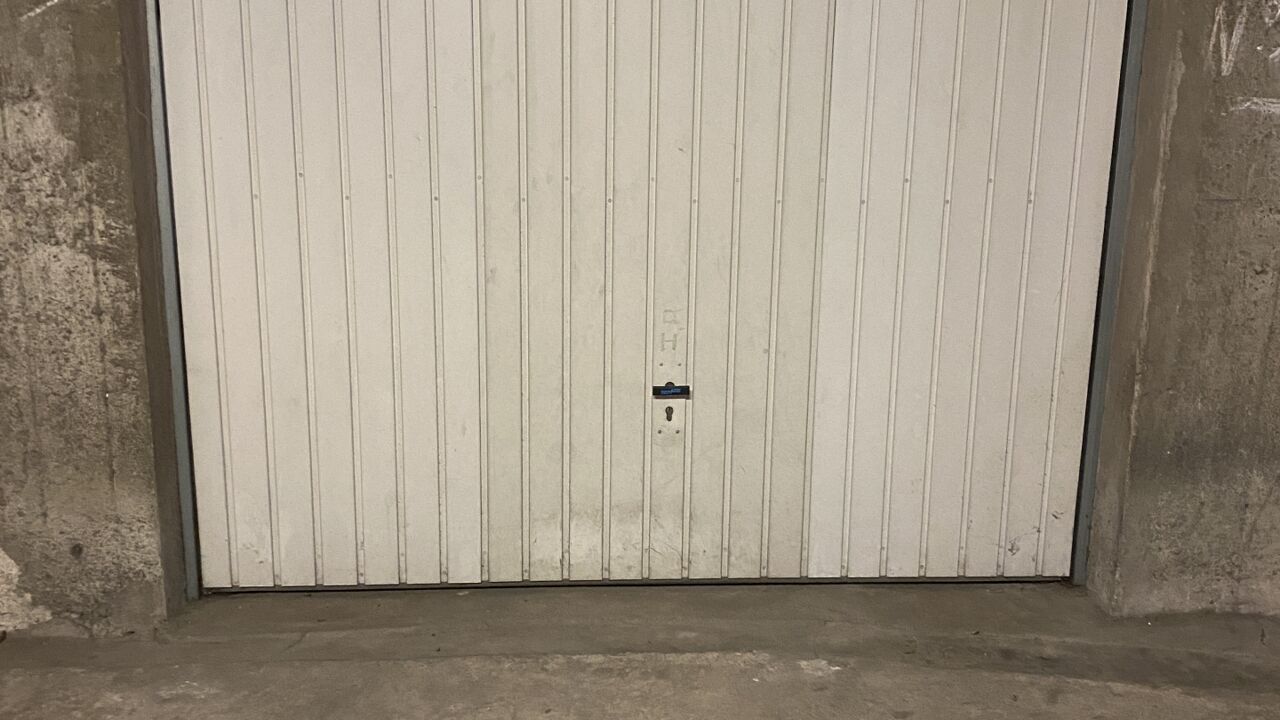 garage  pièces 15 m2 à vendre à Nantes (44300)