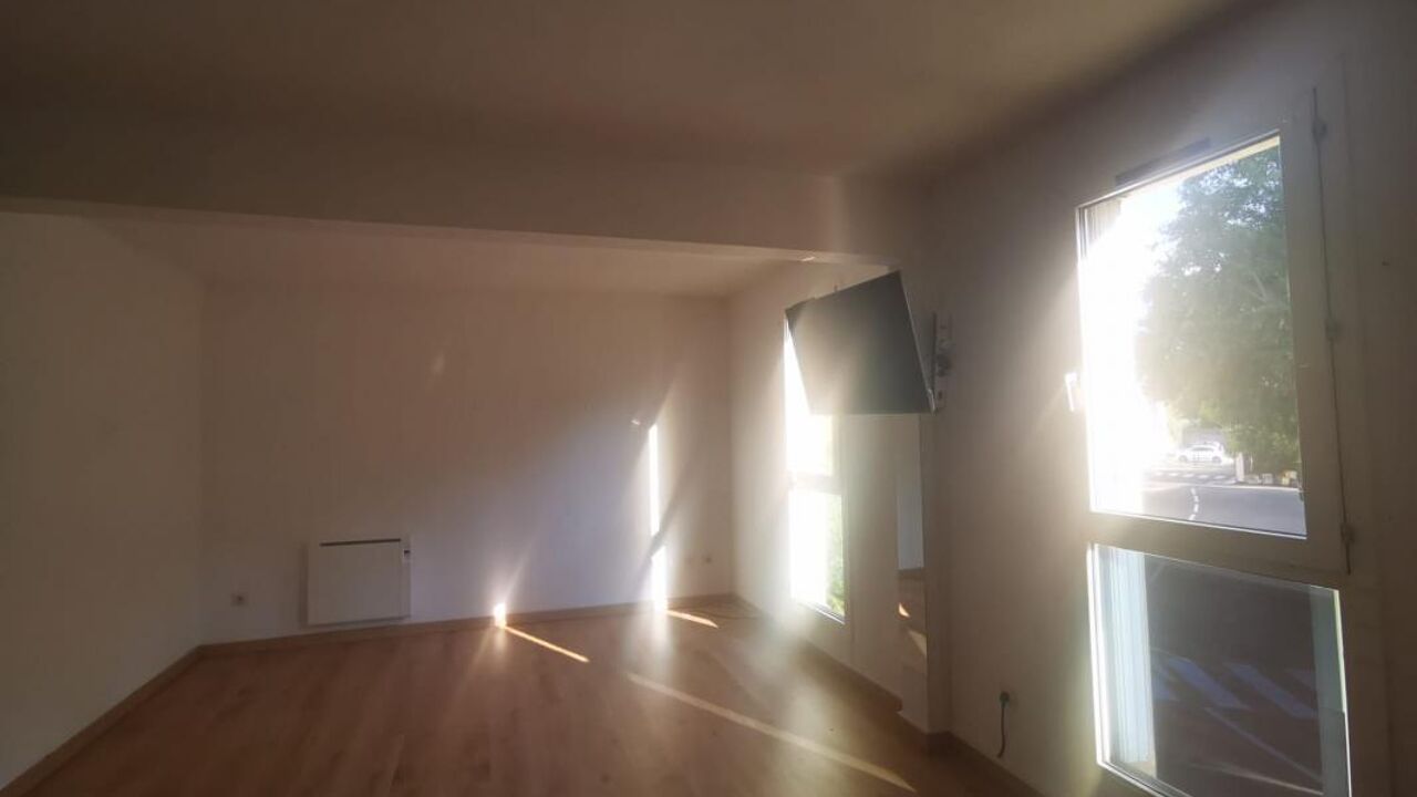 appartement 2 pièces 55 m2 à louer à Villeneuve-Lès-Avignon (30400)