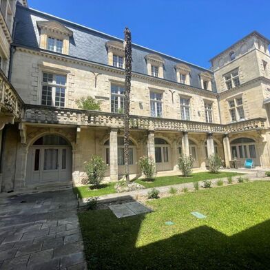 Appartement 5 pièces 490000 €