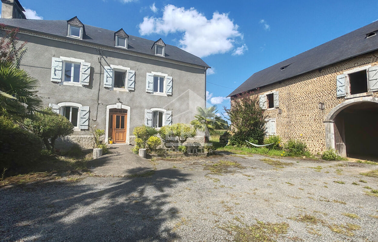 maison 5 pièces 250 m2 à vendre à Saint-Castin (64160)