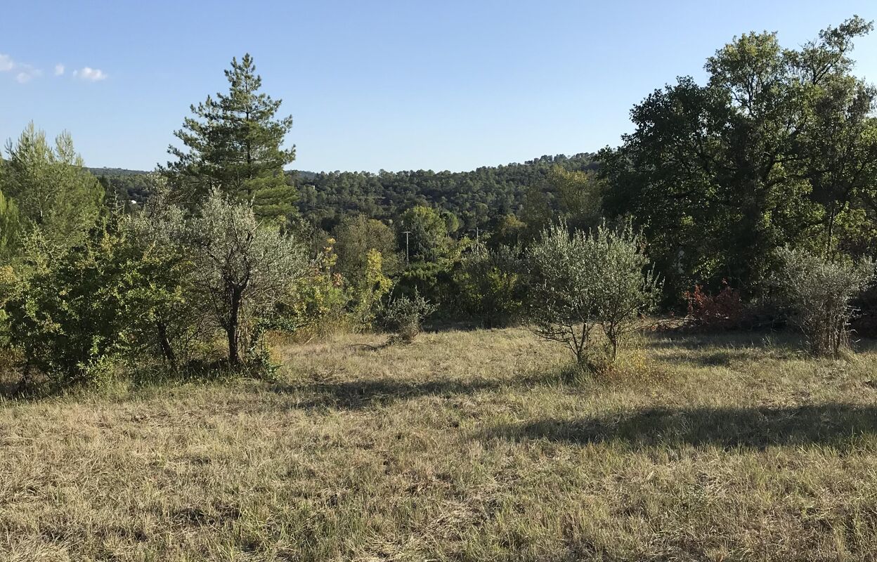 terrain 1250 m2 à construire à Camps-la-Source (83170)