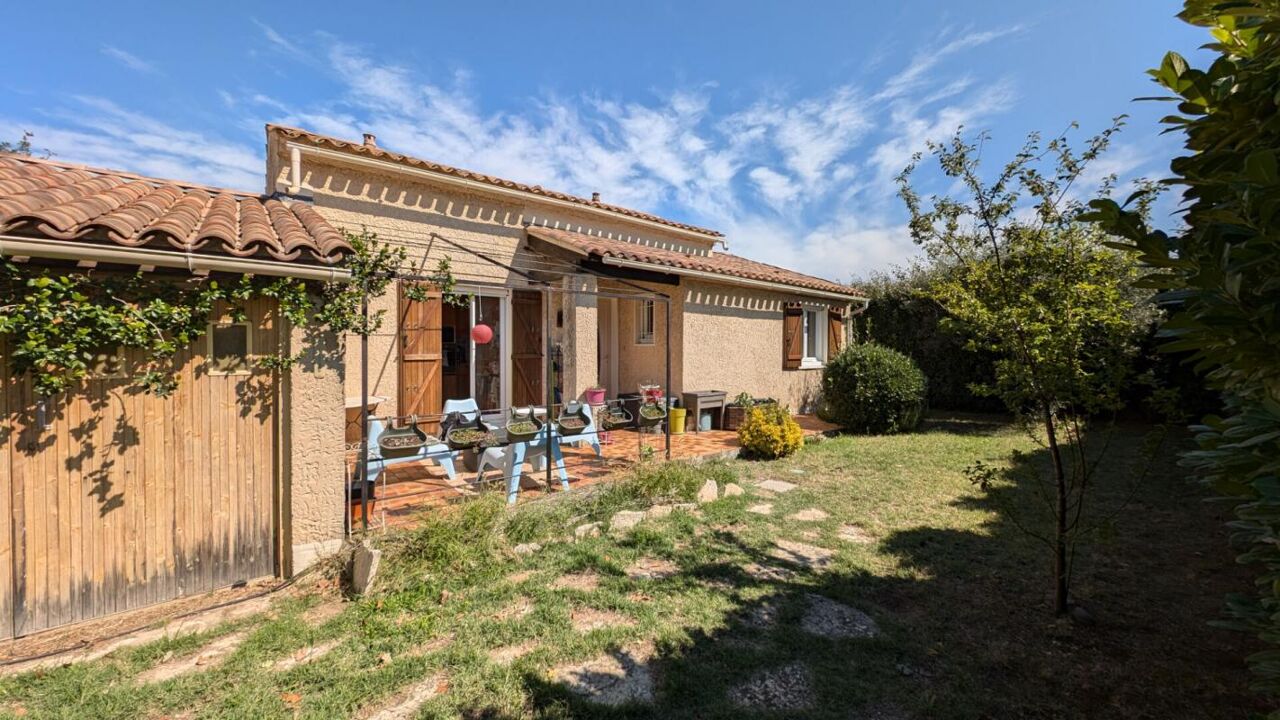 maison 4 pièces 94 m2 à vendre à Alleins (13980)