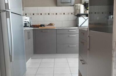 vente appartement 155 800 € à proximité de Eyguières (13430)