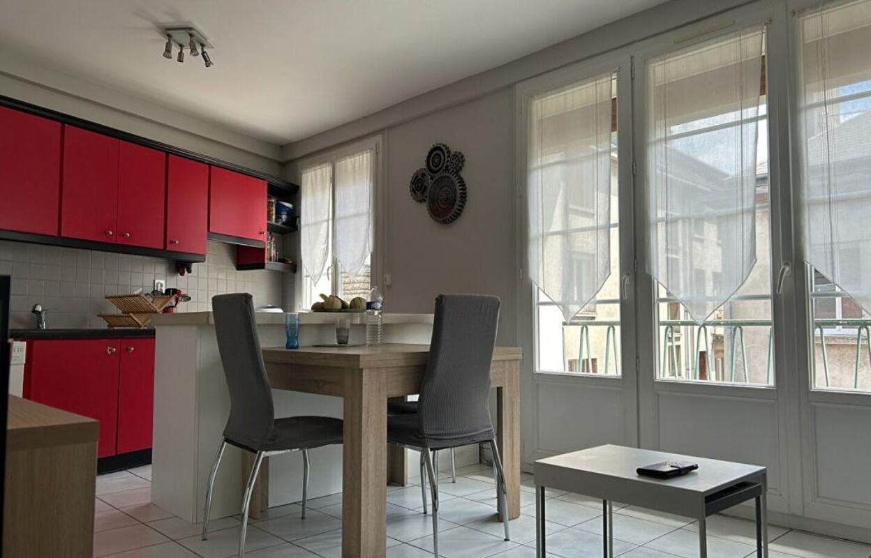 appartement 3 pièces 53 m2 à vendre à Lisieux (14100)