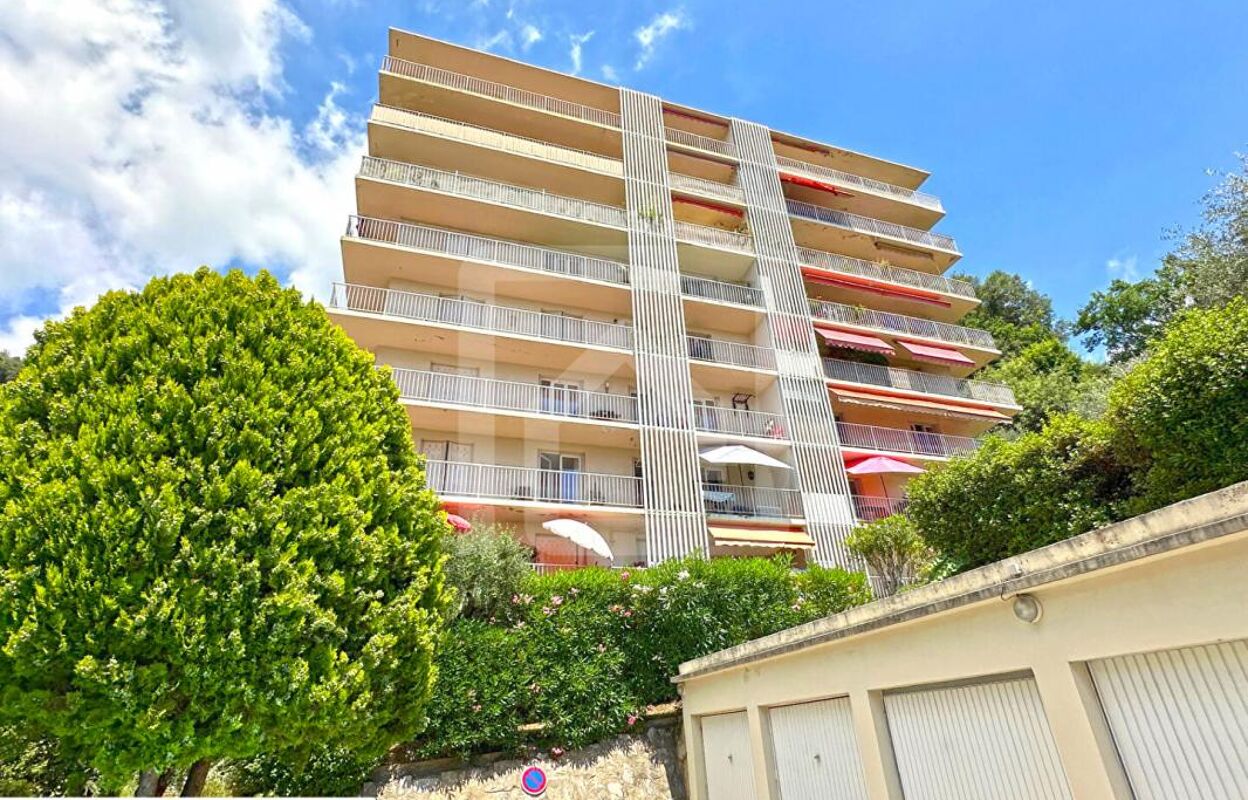 appartement 4 pièces 77 m2 à vendre à Grasse (06130)