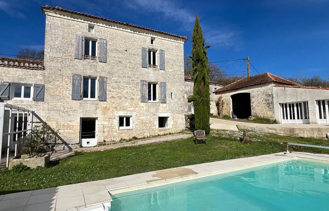 maison 5 pièces 185 m2 à vendre à Mouthiers-sur-Boëme (16440)