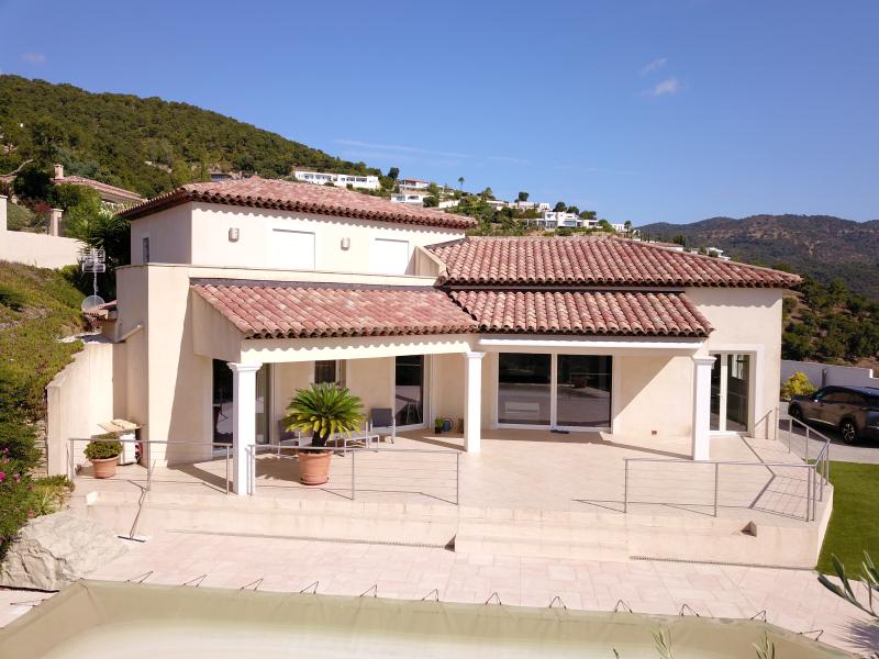 Villa / Maison 5 pièces  à vendre Londe-les-Maures (La) 83250