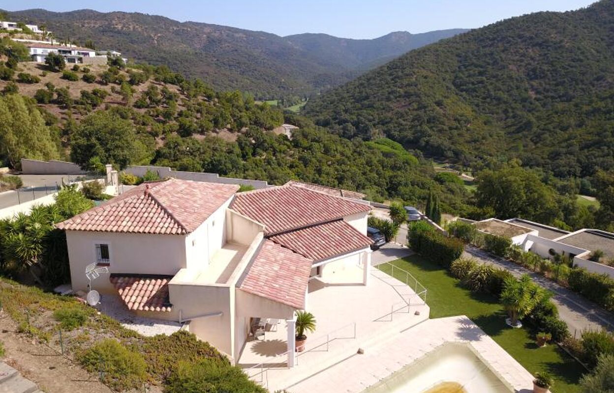 maison 5 pièces 157 m2 à vendre à La Londe-les-Maures (83250)