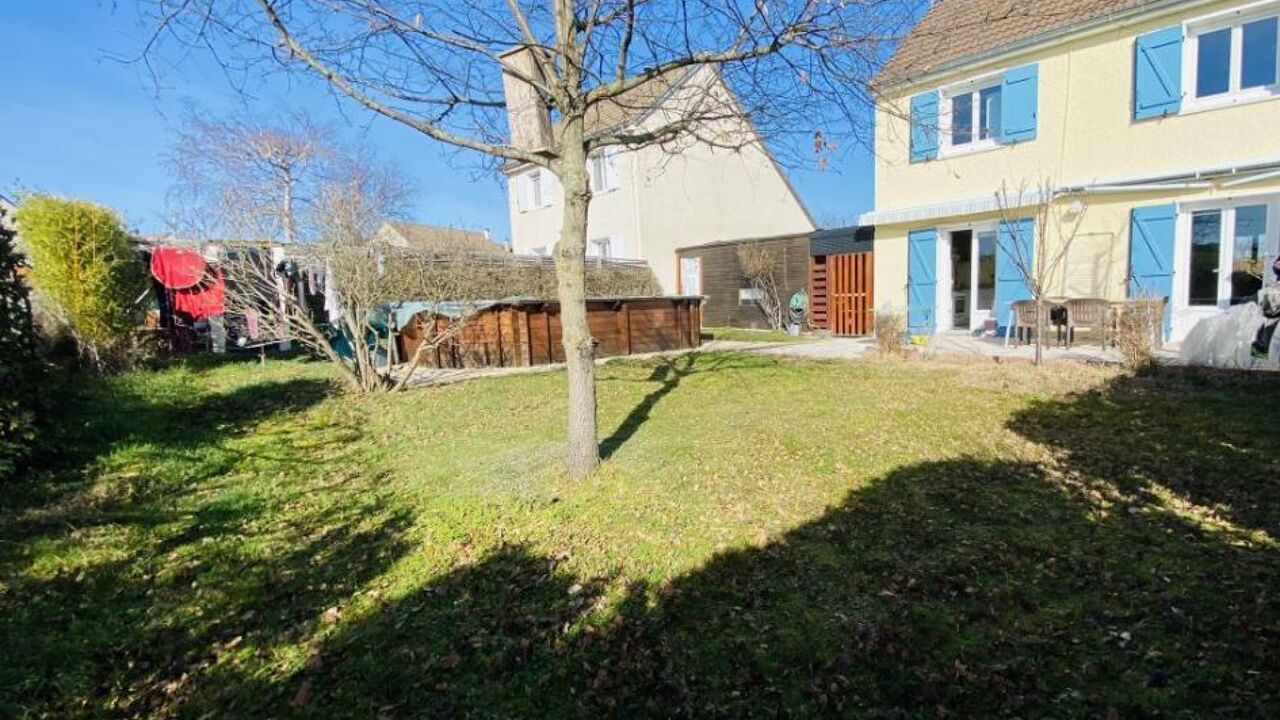 maison 5 pièces 96 m2 à vendre à Commelle-Vernay (42120)