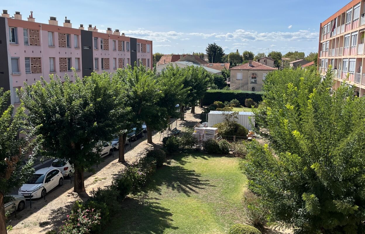 appartement 2 pièces 56 m2 à vendre à Salon-de-Provence (13300)