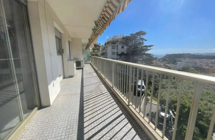 4/5 PIECES-TERRASSE-PARKING-MONT BORON — photo 2