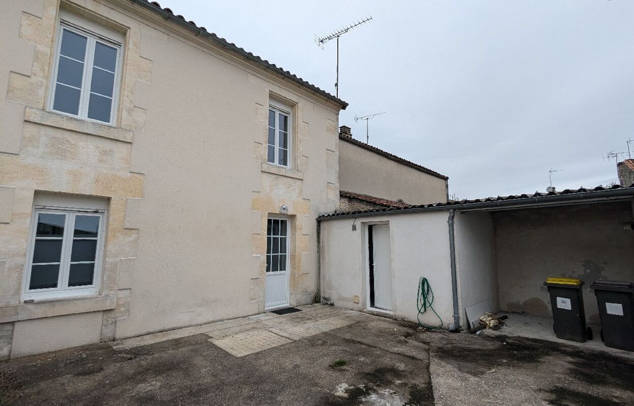 maison 3 pièces 52 m2 à louer à Cognac (16100)