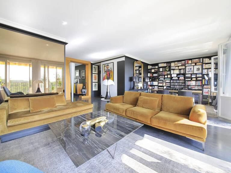 MAGNIFIQUE T3 - 8EME ETAGE - VUE - CALUIRE — photo 1