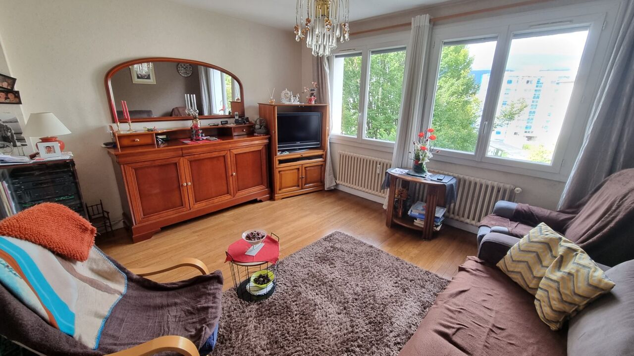 appartement 4 pièces 61 m2 à vendre à Chambéry (73000)