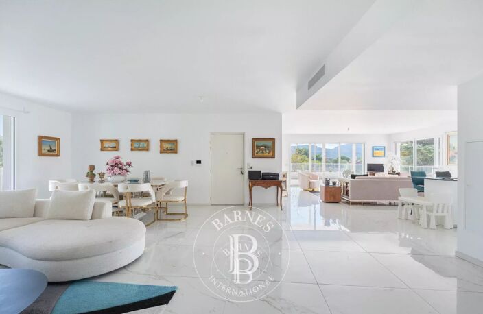 Vente - Marseille 13008 - Carré d'Or - Appartement d'Exception - — photo 5