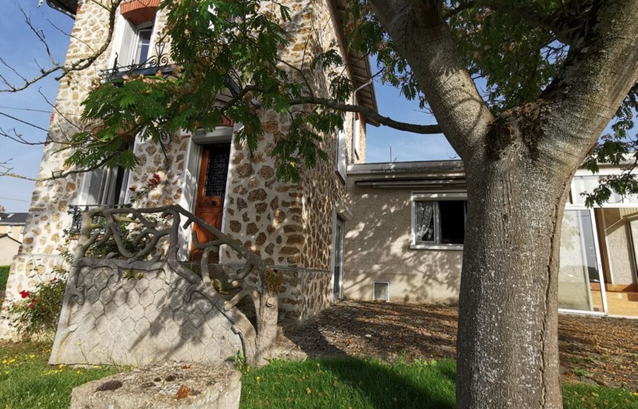 maison 3 pièces 87 m2 à vendre à Bessé-sur-Braye (72310)