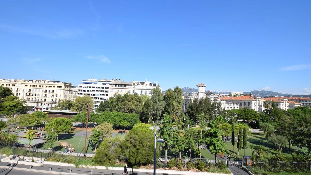 appartement 2 pièces 26 m2 à louer à Nice (06300)