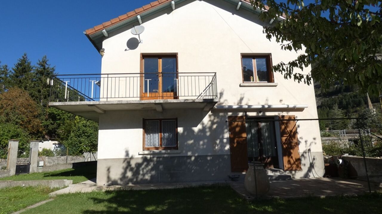 maison 6 pièces 139 m2 à vendre à Veynes (05400)