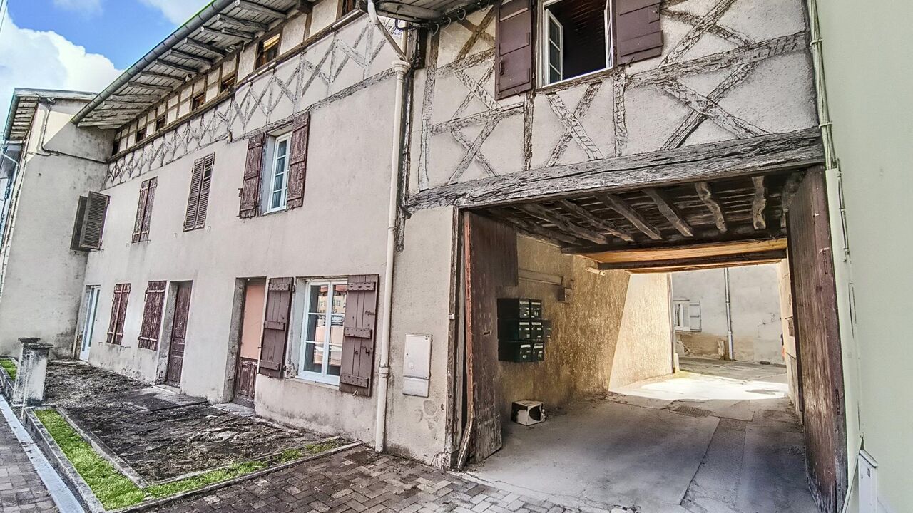 immeuble  pièces 355 m2 à vendre à Pont-de-Veyle (01290)