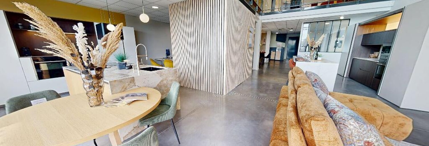 Commerce 1 Pièce 255 m² à louer à Saint-Genest-Lerpt (42530)