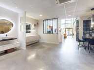 Local commercial / professionnel 255 m² – Saint-Genest-Lerpt — photo 3