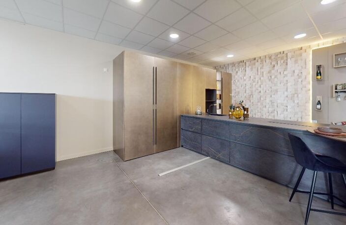 Local commercial / professionnel 255 m² – Saint-Genest-Lerpt — photo 5