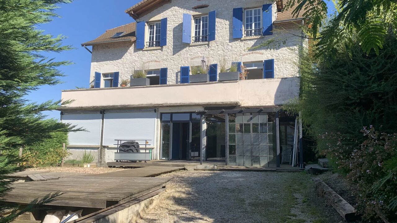 maison 6 pièces 270 m2 à vendre à Corbelin (38630)