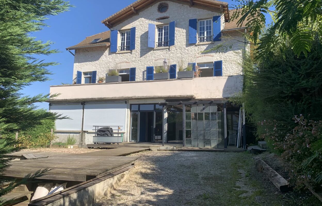 maison 6 pièces 270 m2 à vendre à Corbelin (38630)