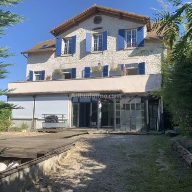 Maison 6 pièces 270 m²