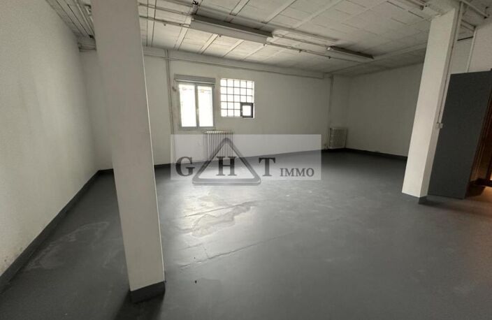 ATELIER/ BUREAUX 425M2 A VENDRE MONTREUIL — photo 5